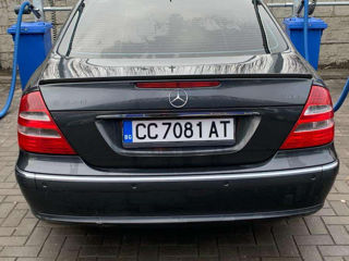 Mercedes E-Class foto 7