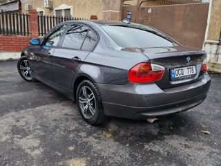 BMW 3 Series foto 7