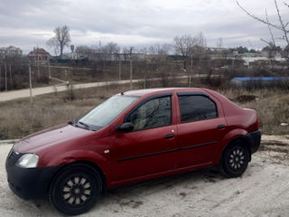 Dacia Logan foto 2