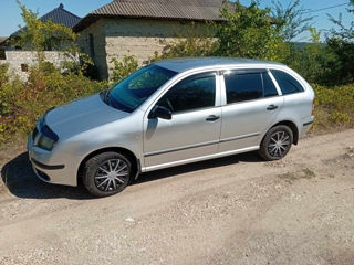 Skoda Fabia foto 3