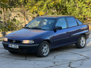 Opel Astra foto 2