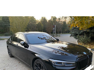 BMW 7 Series foto 3