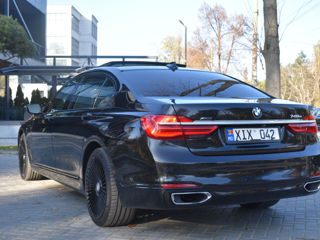 BMW 7 Series foto 6