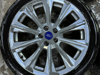 Ford Kuga 235/45/R19 foto 4