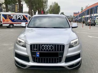 Audi Q7 foto 1