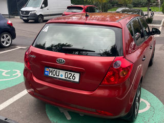 KIA Ceed foto 2