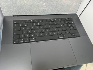 MacBook Pro 16inch 2025 foto 2