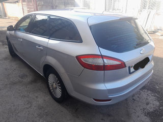 Ford Mondeo foto 4