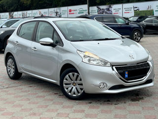 Peugeot 208 foto 5