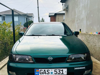 Nissan Almera foto 2