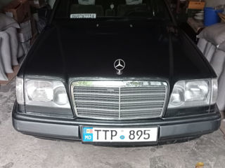 Mercedes Series (W124) foto 3