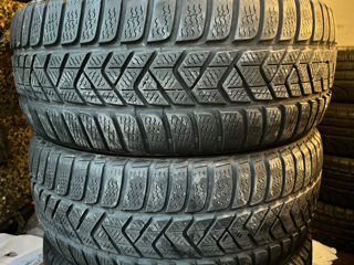 R17 225/50 Pirelli Sottozero