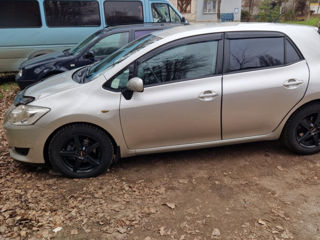 Toyota Auris foto 2