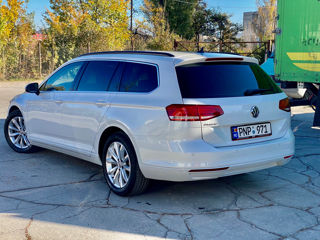 Volkswagen Passat foto 4