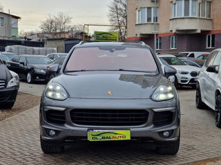 Porsche Cayenne foto 2