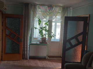 2-комн. кв., 42 м², 4/4 эт.