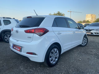 Hyundai i20 foto 7