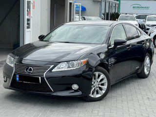 Lexus ES Series