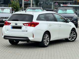 Toyota Auris foto 4