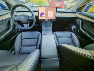 Tesla Model 3 foto 5