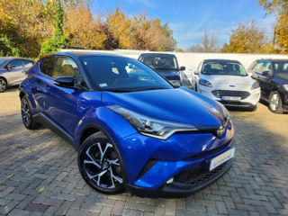 Toyota C-HR foto 2