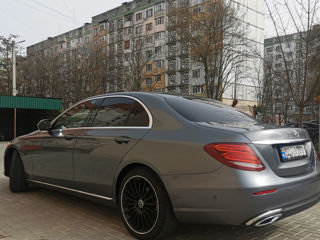 Mercedes E-Class фото 3