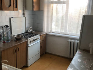 Apartament cu 2 camere, 56 m², Botanica, Chișinău foto 5