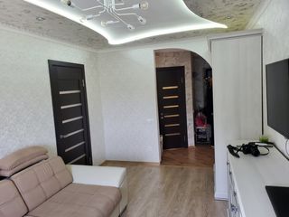 2-х комнатная квартира с евроремонтом, мебелью и техникой foto 5