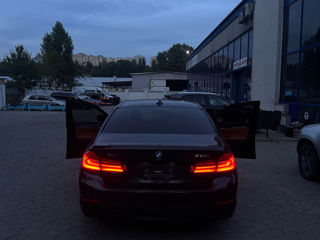 BMW 5 Series foto 1