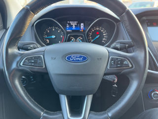 Ford Focus foto 12