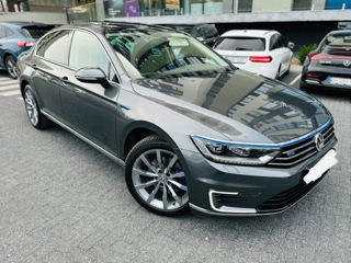 Volkswagen Passat foto 4