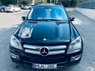 Mercedes GL-Class