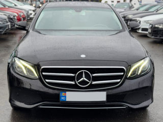 Mercedes E-Class foto 2