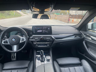 BMW 5 Series foto 7