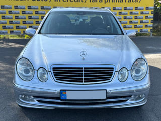 Mercedes E-Class foto 2