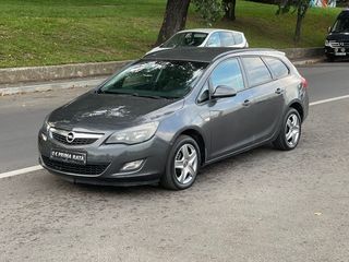 Opel Astra foto 4