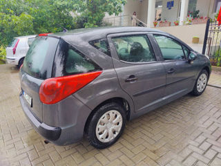 Peugeot 207 foto 4