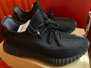 Adidas Yeezy 350 VÂND foto 1