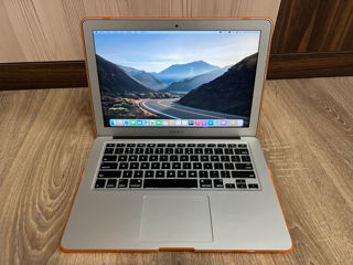 MacBook Air 13, 2015, i5/8gb/128gb,  produs in 2017