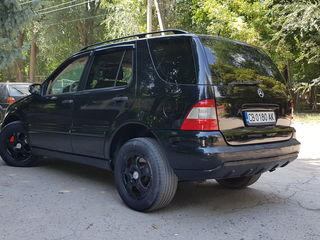 Mercedes ML Class foto 7