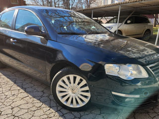 Volkswagen Passat foto 2