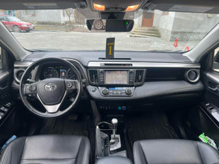 Toyota Rav 4 foto 9