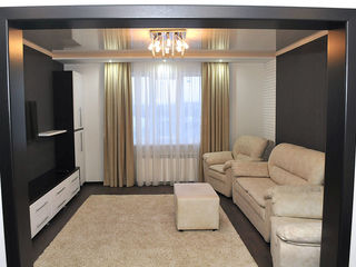 Str.Albisoara , apartament modern de 2 camere cu living open 350 euro foto 7