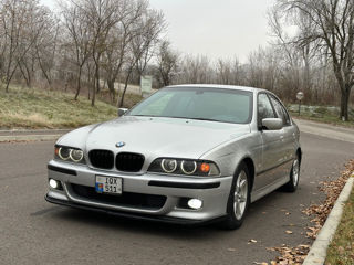 BMW 5 Series foto 9