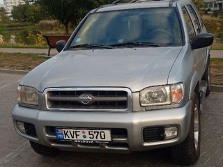 Nissan Pathfinder foto 8