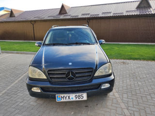 Mercedes M-Class foto 1