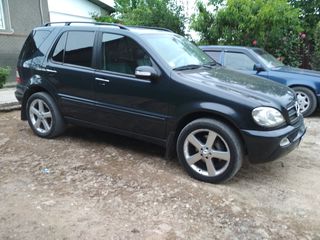 Mercedes ML Class foto 7