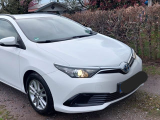 Toyota Auris foto 2