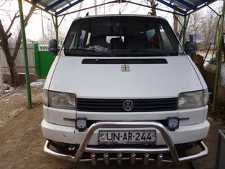 Volkswagen Transporter T4 foto 1