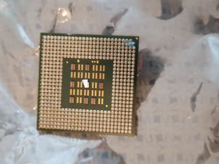 se vinde AMD Sempron,Intel Celeron,intel Pentium 4,Mobile Intel Pentium 4 Processor - M 1.90 GHz, foto 4